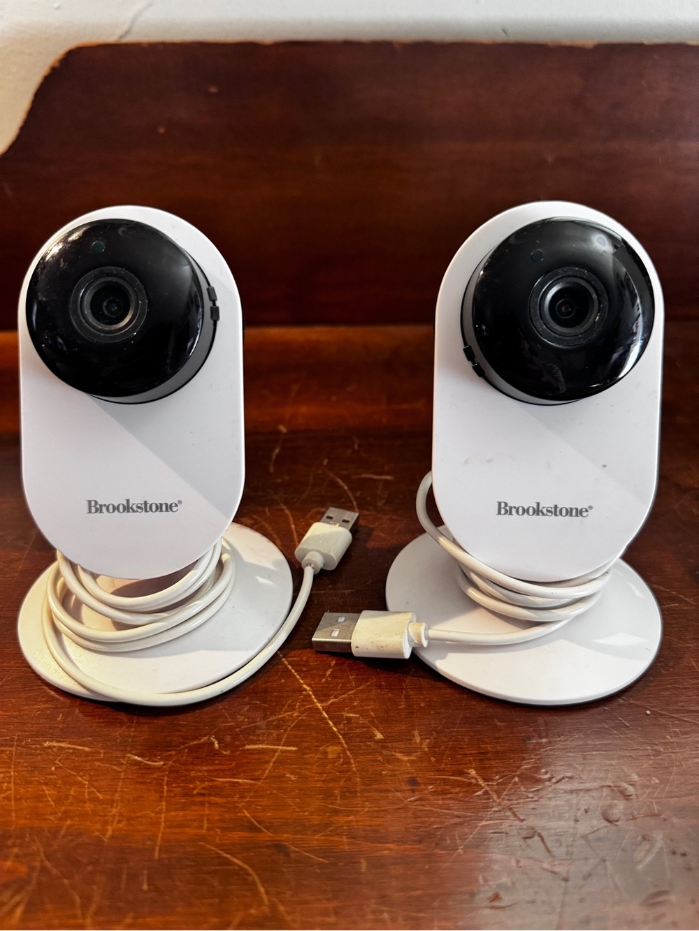 Brookstone Indoor 2K WiFi Cameras with USB Cords (set of 2)